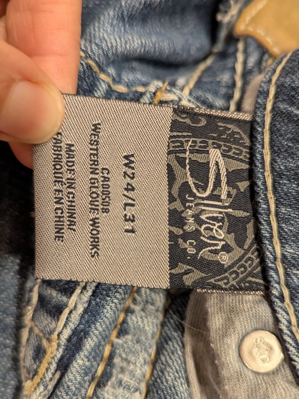 Silver Jeans bootcut silhouette